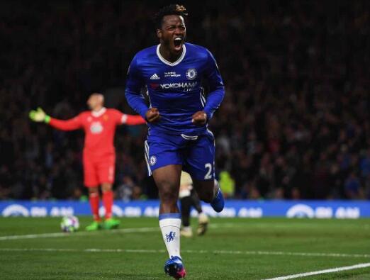 切尔西VS桑德兰 巴舒亚伊：我一直在努力等待机会