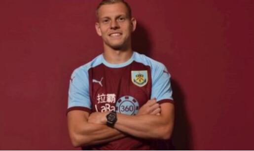 官方：伯恩利签下英冠金靴维德拉